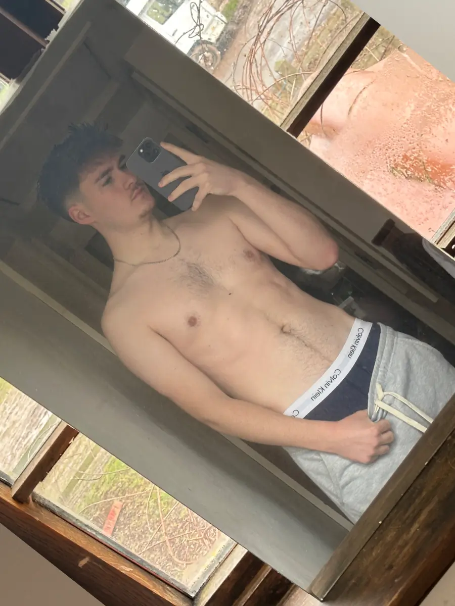 Ethan Vine header