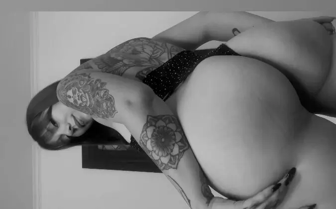 Yassy 🖤 Kinky Queen 👑🪽 header