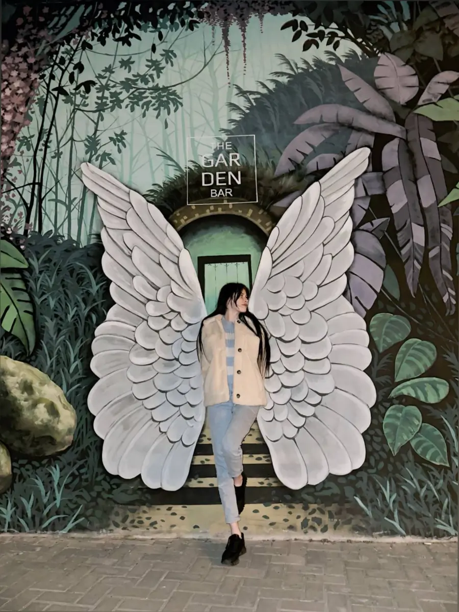 𝐌𝐢𝐫𝐚𝐜𝐥𝐞 𝐓𝐕 cover