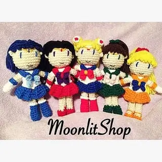 Crochet Sailor Moon girls amigurumi doll patterns!