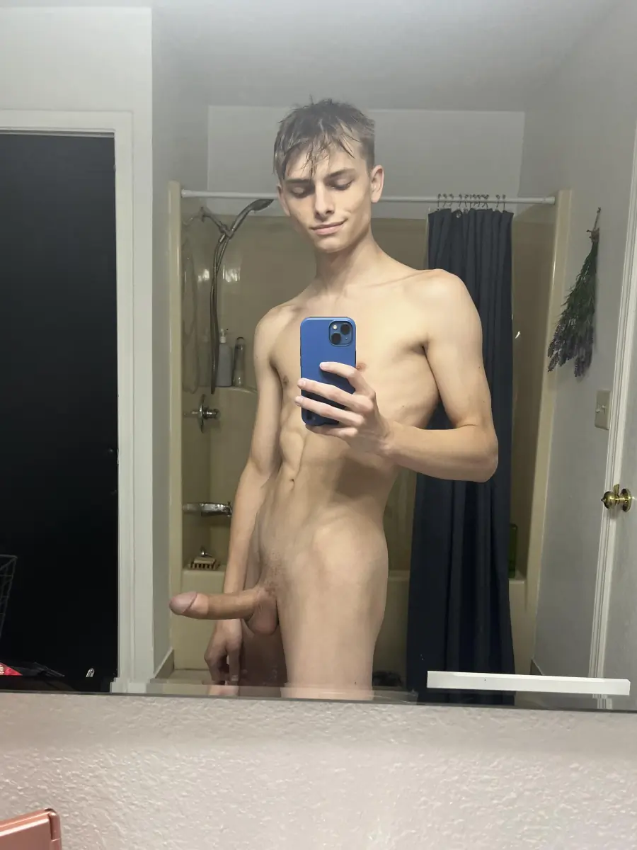 Am I Hung Twink?