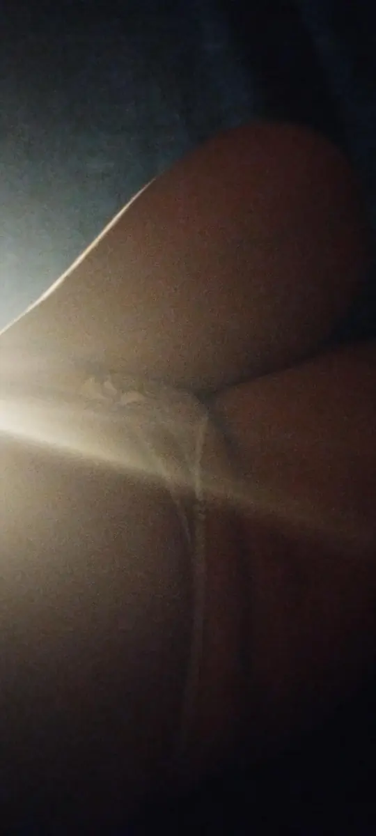Mature chubby MILF with warm plush curves 🍑💕 Big soft belly, heavy breasts and...
